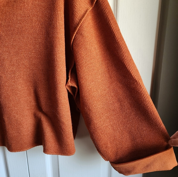 Urban Outfitters Bell Sleeve Sweater - Picture 3 of 4